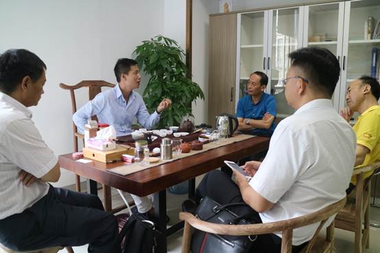 说明:C:\Users\Administrator\Desktop\bevictor伟德与广东快易达跨境电商有限公司签订实习协议\照片\IMG_0786.JPG
